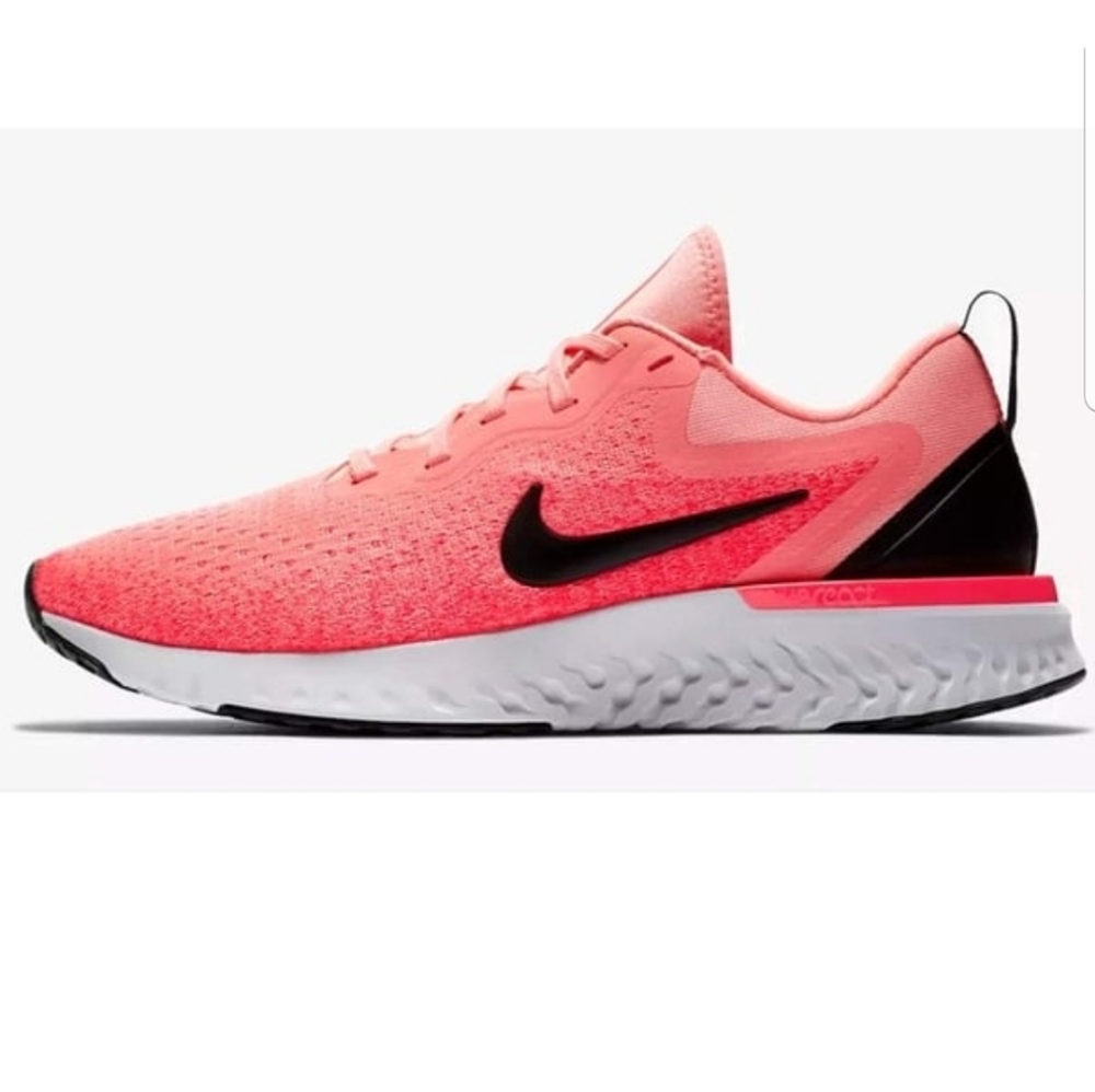 Nike Women's odyssey react shoes